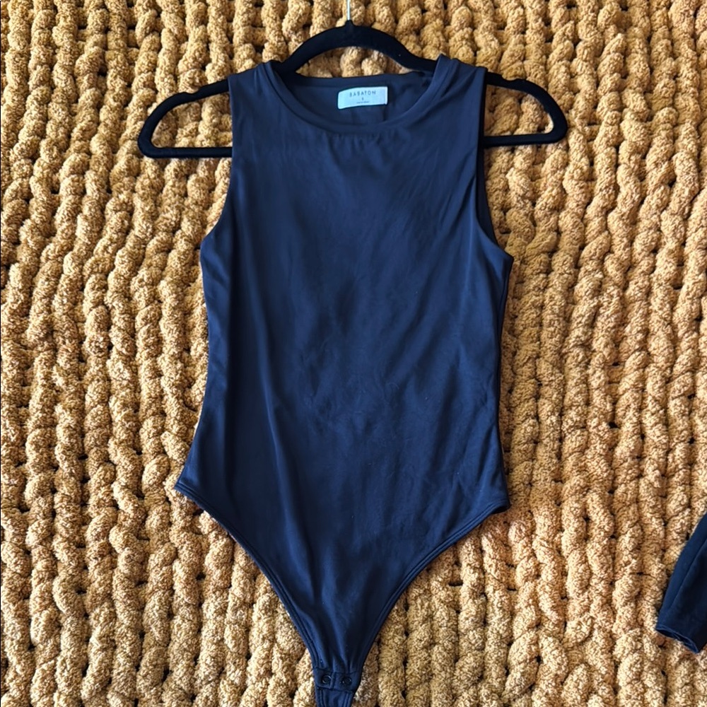 Aritzia Babaton bodysuit small